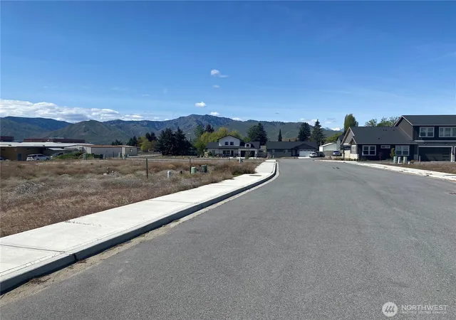 Photo 3 of Land for sale at 183 Harold St Ne, East Wenatchee, WA 98802 | MLS# NWM2509933 | Listing updated on 2026-09-21