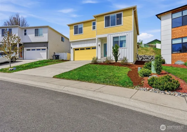 Photo 3 of Single family home for sale at 2134 Riverstone Loop, Ferndale, WA 98248 | MLS# NWM2509955 | Listing updated on 2026-09-21