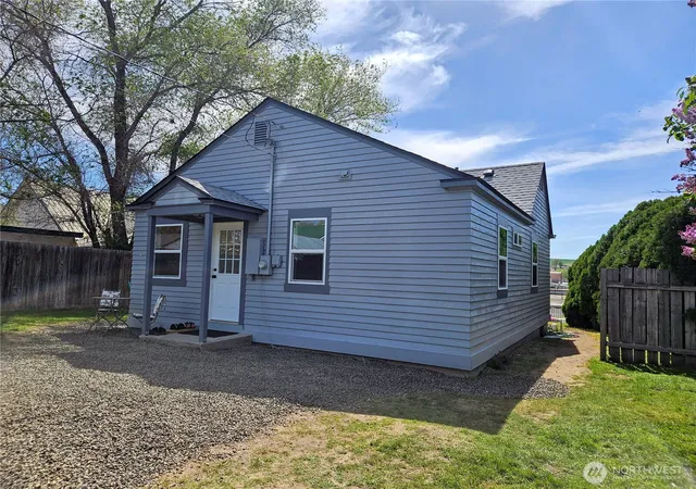 Photo 29 of Single family home for sale at 108 W 3rd Street, Lind, WA 99341 | MLS# NWM2509959 | Listing updated on 2026-09-21