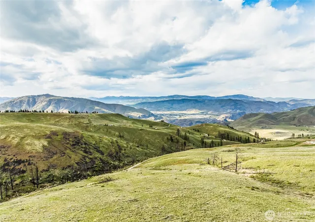 Photo 1 of Land for sale at 10 Lot 9 Chelan Hills Acres Rd, Orondo, WA 98843 | MLS# NWM2509968 | Listing updated on 2026-09-21