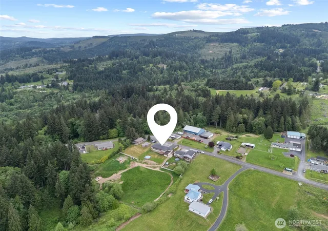 Photo 4 of Sale Pending at 507 Williams Finney Rd, Kelso, WA 98626 | MLS# NWM2510075 | Listing updated on 2026-10-01