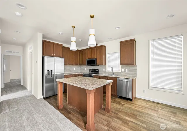 Photo 3 of Manufactured home for sale at 4672 Birch Bay Lynden Rd #83, Blaine, WA 98230 | MLS# NWM2510082 | Listing updated on 2026-09-21
