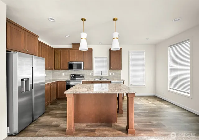 Photo 4 of Manufactured home for sale at 4672 Birch Bay Lynden Rd #83, Blaine, WA 98230 | MLS# NWM2510082 | Listing updated on 2026-09-21