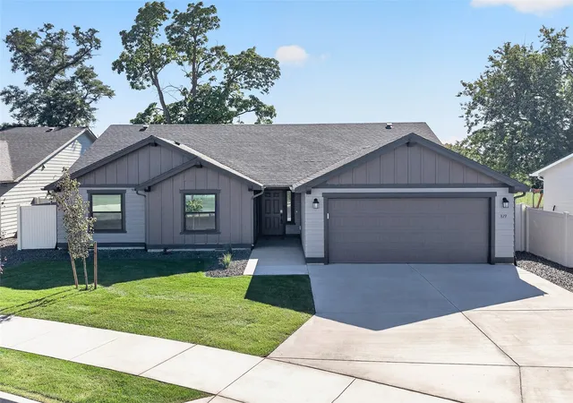 Photo 1 of Single family home for sale at 819 Ava St, Walla Walla, WA 99362 | MLS# NWM2510110 | Listing updated on 2026-10-17
