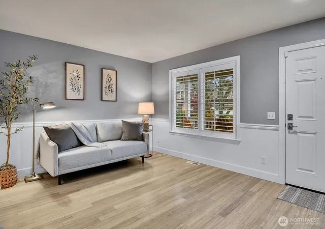 Photo 3 of Single family home for sale at 10116 28th Drive Se, Everett, WA 98208 | MLS# NWM2510135 | Listing updated on 2026-09-21