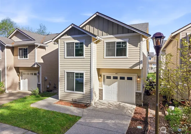 Photo 2 of Single family home for sale at 1569 Ne Fontaine Way, Poulsbo, WA 98370 | MLS# NWM2510156 | Listing updated on 2026-09-21