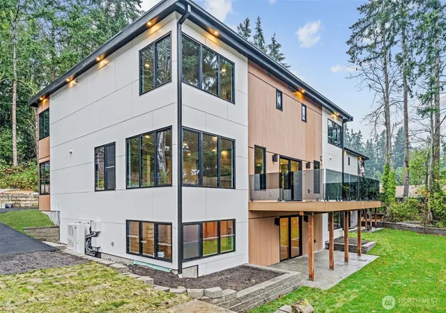 Photo 1 of Mansion for sale at 7905 240th Street Sw, Edmonds, WA 98026 | MLS# NWM2510159 | Listing updated on 2026-09-29