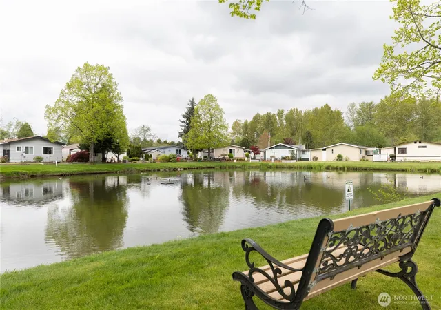 Photo 3 of Manufactured home for sale at 2725 E Fir St #112, Mount Vernon, WA 98273 | MLS# NWM2510190 | Listing updated on 2026-09-21