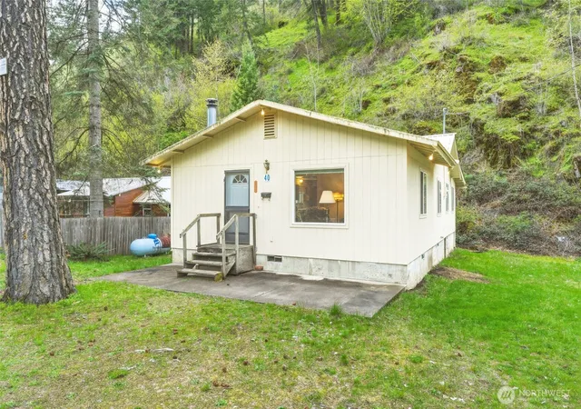 Photo 1 of Single family home for sale at 40 Blue Jay Loop, Walla Walla, WA 99362 | MLS# NWM2510231 | Listing updated on 2026-10-21
