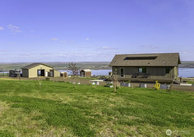 Photo 1 of Single family home for sale at 169 Banks Lake View Rd #99115, Coulee City, WA 99115 | MLS# NWM2510256 | Listing updated on 2026-09-21