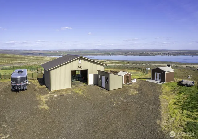 Photo 4 of Single family home for sale at 169 Banks Lake View Rd #99115, Coulee City, WA 99115 | MLS# NWM2510256 | Listing updated on 2026-09-21