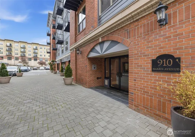 Photo 3 of Condo for sale at 910 Harris Ave #208, Bellingham, WA 98225 | MLS# NWM2510266 | Listing updated on 2026-09-30