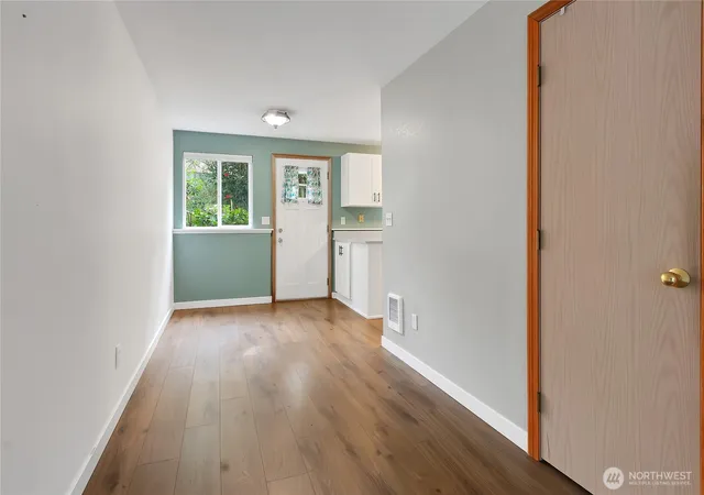 Photo 4 of Condo for sale at 5721 99th Street Ct E, Puyallup, WA 98373 | MLS# NWM2510354 | Listing updated on 2026-09-21