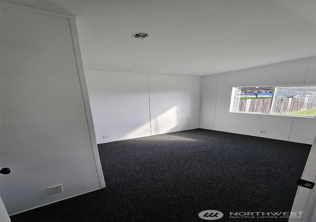 Photo 4 of Manufactured home for sale at 5705 Litterock Rd SW #32, Tumwater, WA 98512 | MLS# NWM2510363 | Listing updated on 2026-09-21