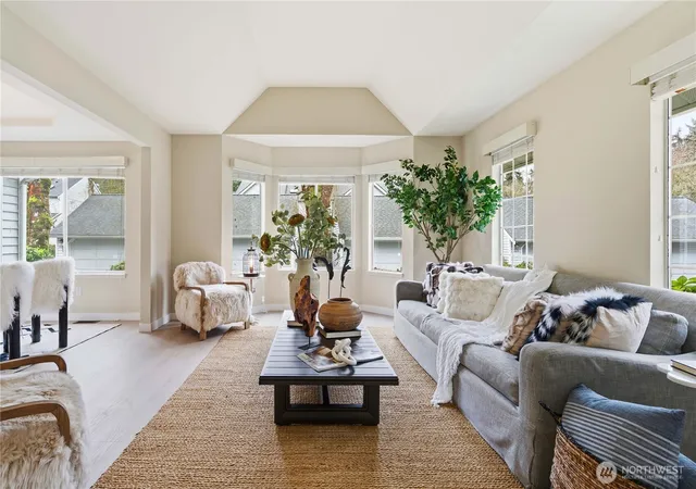 Photo 3 of Townhouse for sale at 4222 144th Lane Se #31, Bellevue, WA 98006 | MLS# NWM2510446 | Listing updated on 2026-09-21