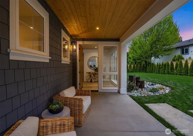 Photo 3 of Mansion for sale at 5533 106th Avenue Ne, Kirkland, WA 98033 | MLS# NWM2510477 | Listing updated on 2026-09-21