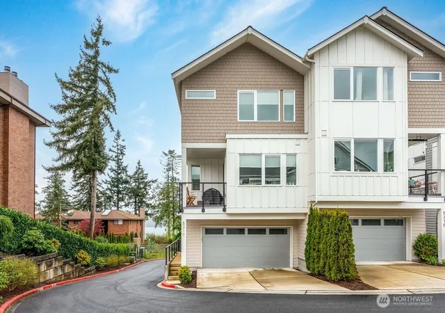 Photo 2 of Townhouse for sale at 5317 80th Place Sw #1, Mukilteo, WA 98275 | MLS# NWM2510501 | Listing updated on 2026-10-02