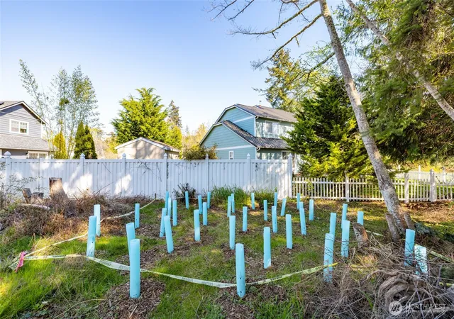 Photo 3 of Land for sale at 1815 Ohio Ave, Anacortes, WA 98221 | MLS# NWM2510598 | Listing updated on 2026-09-21