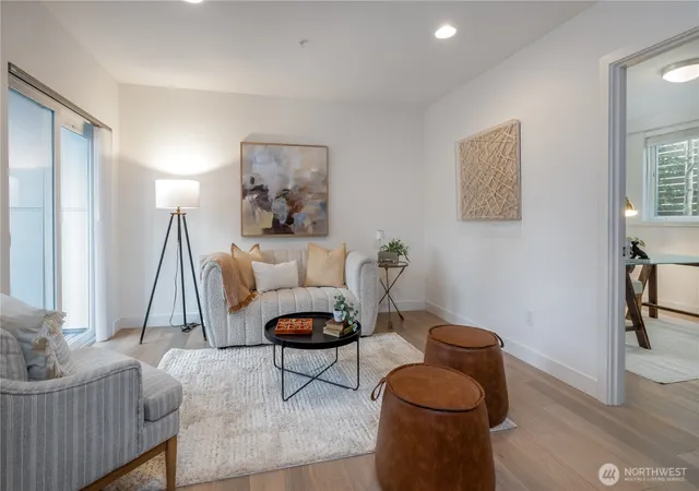 Photo 3 of Townhouse for sale at 4331 Woodland Park Ave N, Seattle, WA 98103 | MLS# NWM2510653 | Listing updated on 2026-10-01