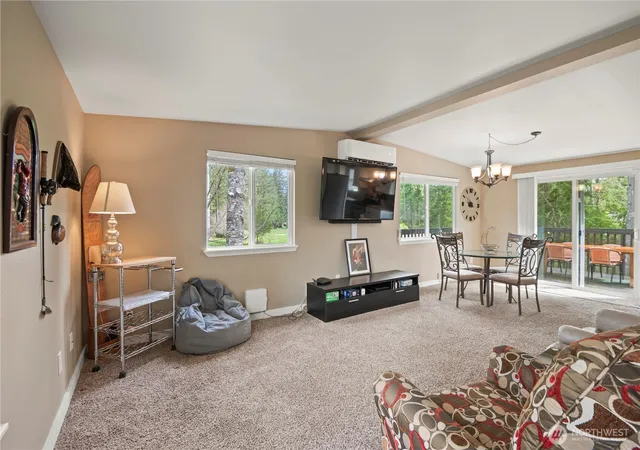 Photo 4 of Single family home for sale at 170 E Country Clb Dr N, Union, WA 98592 | MLS# NWM2510676 | Listing updated on 2026-09-21