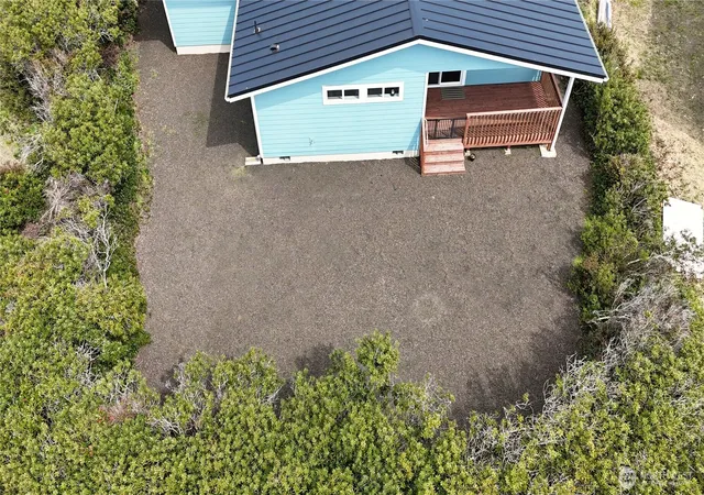 Photo 3 of Single family home for sale at 1201 E Ocean Shrs Blvd Sw, Ocean Shores, WA 98569 | MLS# NWM2510697 | Listing updated on 2026-09-29