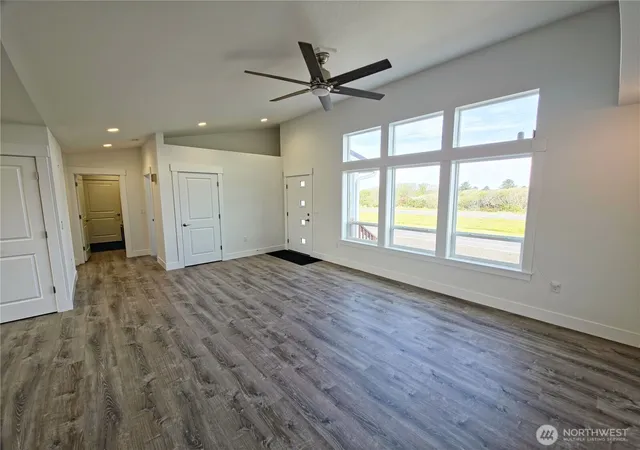 Photo 4 of Single family home for sale at 1201 E Ocean Shrs Blvd SW, Ocean Shores, WA 98569 | MLS# NWM2510697 | Listing updated on 2026-09-29