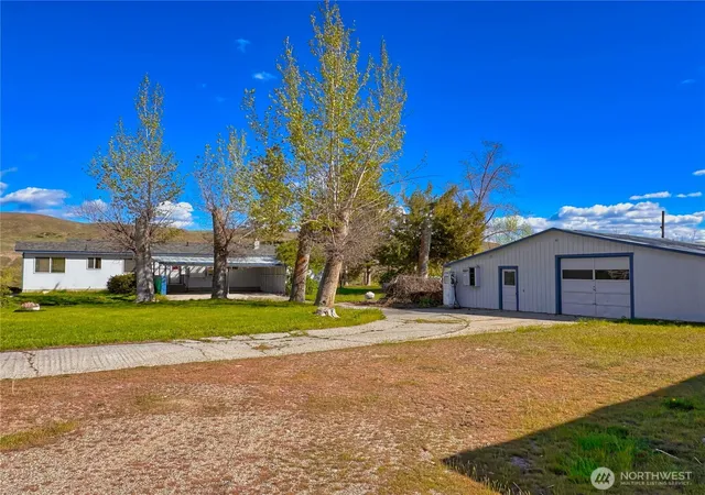 Photo 3 of Single family home for sale at 284 Monse Brg Rd, Brewster, WA 98812 | MLS# NWM2510748 | Listing updated on 2026-09-21