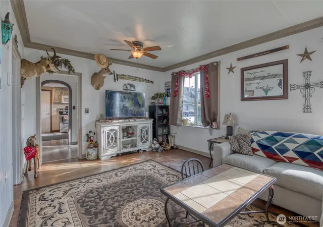 Photo 4 of Single family home for sale at 823 W 3rd Street, Aberdeen, WA 98520 | MLS# NWM2510778 | Listing updated on 2026-09-30