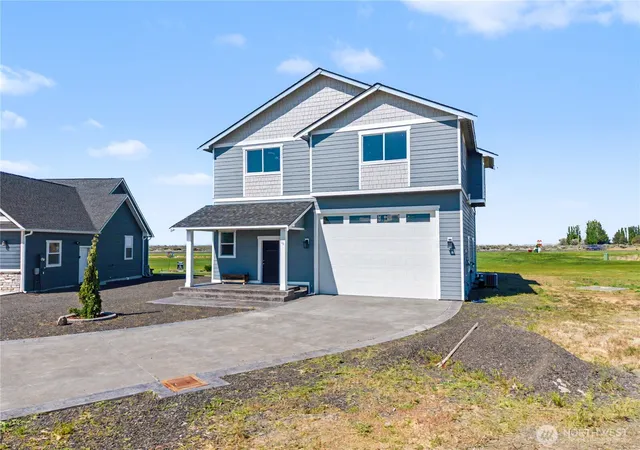 Photo 3 of Single family home for sale at 8091 Se Desert Sage Ct, Othello, WA 99344 | MLS# NWM2510781 | Listing updated on 2026-09-21