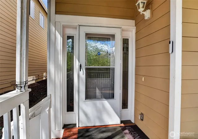 Photo 3 of Single family home for sale at 27120 105th Place Se, Kent, WA 98030 | MLS# NWM2510796 | Listing updated on 2026-09-21
