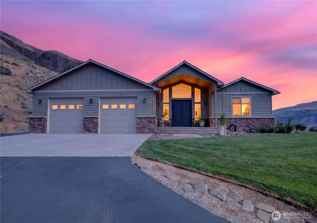 Photo 2 of Single family home for sale at 6696 Batterman Rd, East Wenatchee, WA 98850 | MLS# NWM2510802 | Listing updated on 2026-09-28