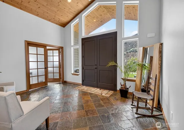 Photo 3 of Single family home for sale at 6696 Batterman Rd, East Wenatchee, WA 98850 | MLS# NWM2510802 | Listing updated on 2026-09-28