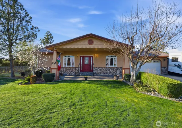 Photo 3 of Single family home for sale at 237 Reeds Rd, Touchet, WA 99360 | MLS# NWM2510814 | Listing updated on 2026-09-21