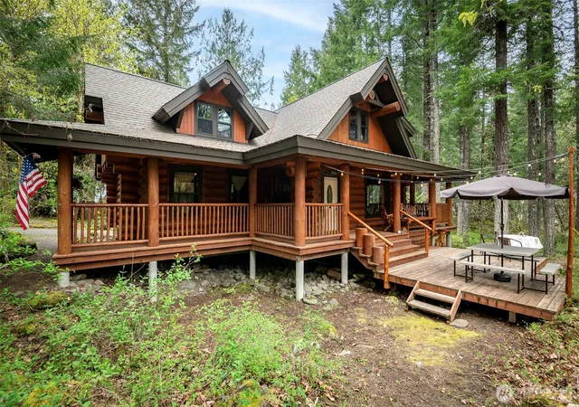 Photo 3 of Sale Pending at 107 Goat Rocks Dr, Packwood, WA 98361 | MLS# NWM2510835 | Listing updated on 2026-09-25