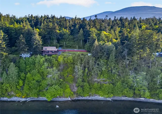 Photo 4 of Single family home for sale at 4623 Guemes Is Rd, Anacortes, WA 98221 | MLS# NWM2510862 | Listing updated on 2026-09-21