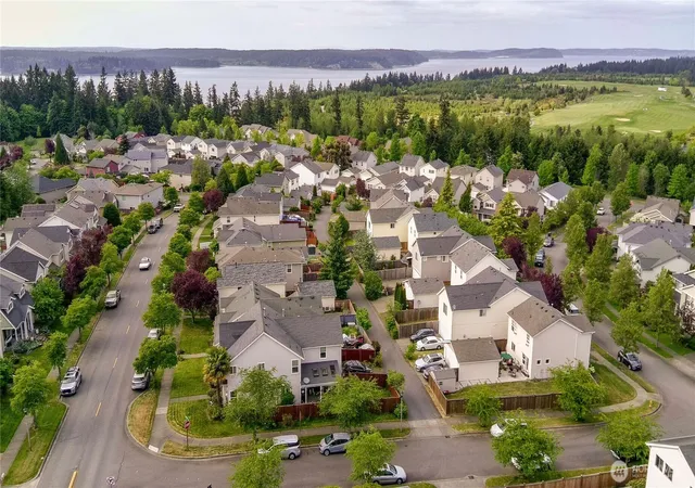 Photo 3 of Single family home for sale at 1830 Hoffman Hl Blvd, Dupont, WA 98327 | MLS# NWM2510904 | Listing updated on 2026-10-01