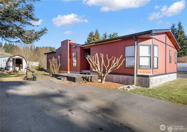 Photo 2 of Manufactured home for sale at 924 Lincoln Ave E #56, Tenino, WA 98589 | MLS# NWM2510915 | Listing updated on 2026-09-25