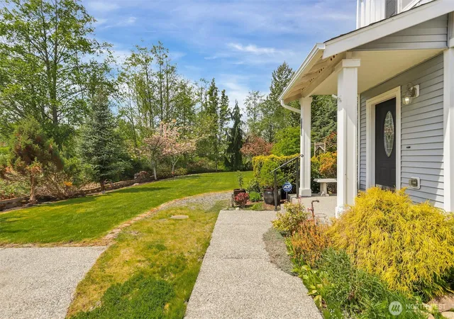 Photo 4 of Single family home for sale at 8611 79th Street NE, Marysville, WA 98270 | MLS# NWM2510945 | Listing updated on 2026-09-23