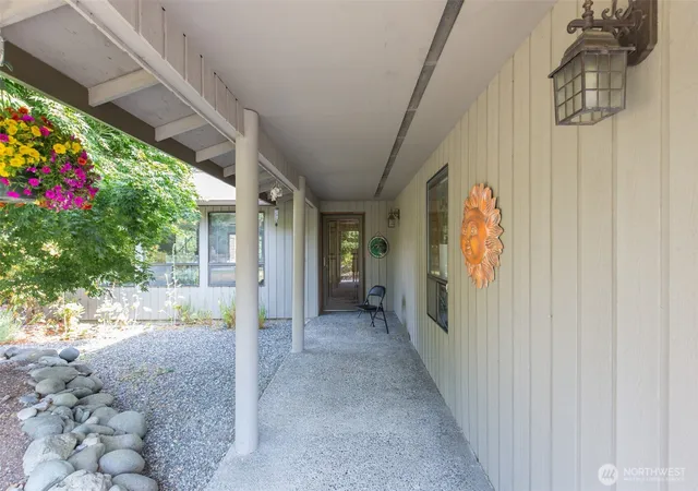 Photo 2 of Single family home for sale at 191 Sunland Dr, Sequim, WA 98382 | MLS# NWM2510949 | Listing updated on 2026-09-21