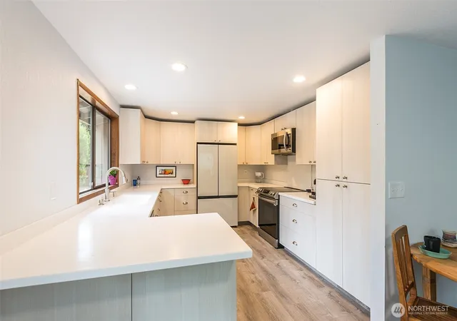 Photo 3 of Single family home for sale at 191 Sunland Dr, Sequim, WA 98382 | MLS# NWM2510949 | Listing updated on 2026-09-21