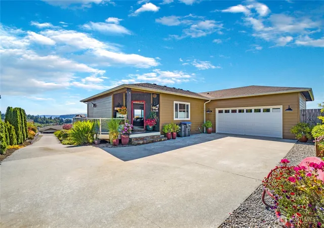 Photo 1 of Sale Pending at 38206 Fawn Rd Ne, Hansville, WA 98340 | MLS# NWM2511003 | Listing updated on 2026-08-22