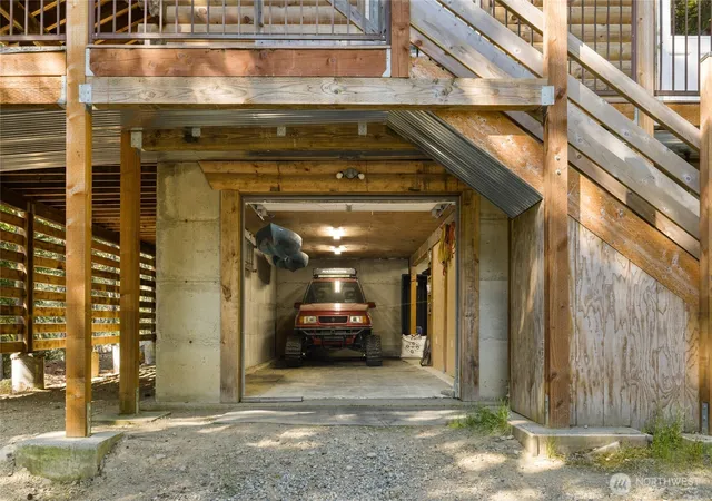 Photo 3 of Single family home for sale at 131 Rr Spurs Rd, Easton, WA 98925 | MLS# NWM2511034 | Listing updated on 2026-09-21