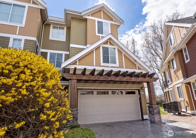 Photo 1 of Townhouse for sale at 24 Sandalia Ct, Oroville, WA 98844 | MLS# NWM2511037 | Listing updated on 2026-09-21