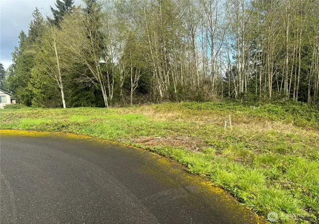 Photo 2 of Sale Pending at 10 Timber Ln, Elma, WA 98541 | MLS# NWM2511114 | Listing updated on 2026-09-23