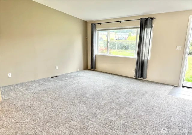Photo 3 of Manufactured home for sale at 9110 218th Street Ct E, Graham, WA 98338 | MLS# NWM2511140 | Listing updated on 2026-09-30