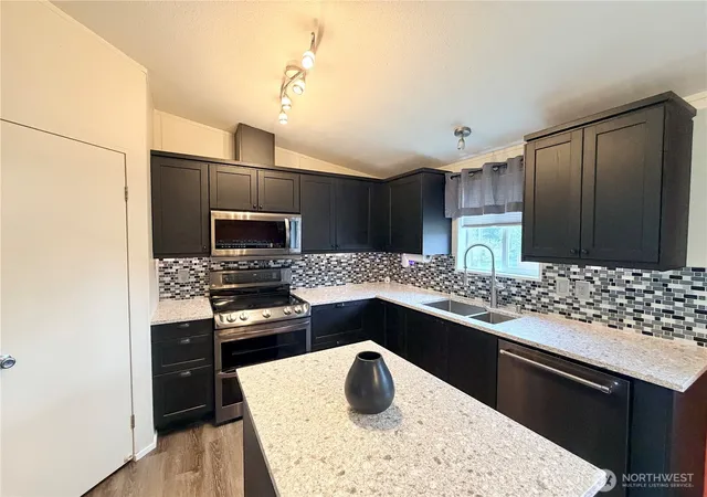 Photo 4 of Manufactured home for sale at 9110 218th Street Ct E, Graham, WA 98338 | MLS# NWM2511140 | Listing updated on 2026-09-30