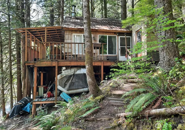 Photo 1 of Single family home for sale at 64011 E Cascade Dr, Marblemount, WA 98267 | MLS# NWM2511176 | Listing updated on 2026-09-21
