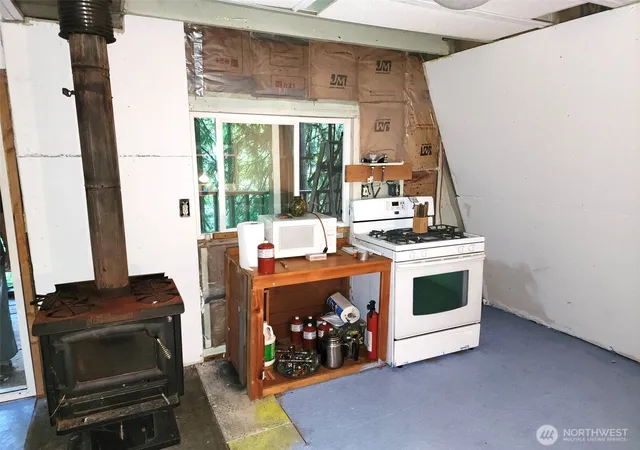 Photo 3 of Single family home for sale at 64011 E Cascade Dr, Marblemount, WA 98267 | MLS# NWM2511176 | Listing updated on 2026-09-21