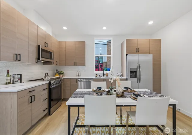 Photo 4 of Sale Pending at 809 S Sullivan St, Seattle, WA 98108 | MLS# NWM2511213 | Listing updated on 2026-09-25