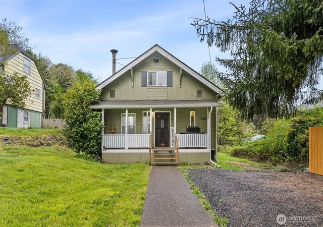 Photo 1 of Sale Pending at 516 Ballentine St, Raymond, WA 98577 | MLS# NWM2511220 | Listing updated on 2026-08-24